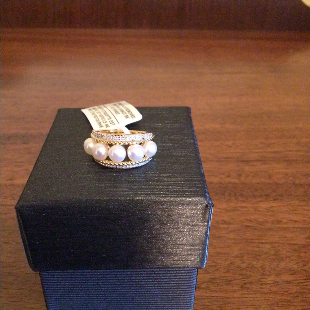 Sterling Silver Pearl Band Ring